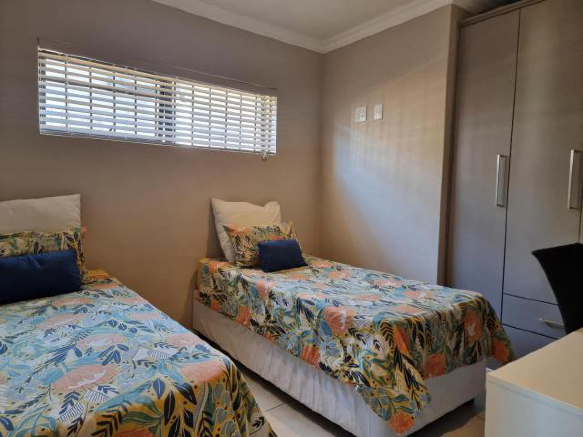 Bed Room 1 of property in Fairview - PE