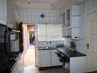 Kitchen - 16 square meters of property in Freeway Park