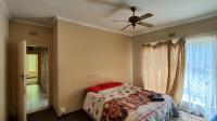 Main Bedroom - 19 square meters of property in Freeway Park