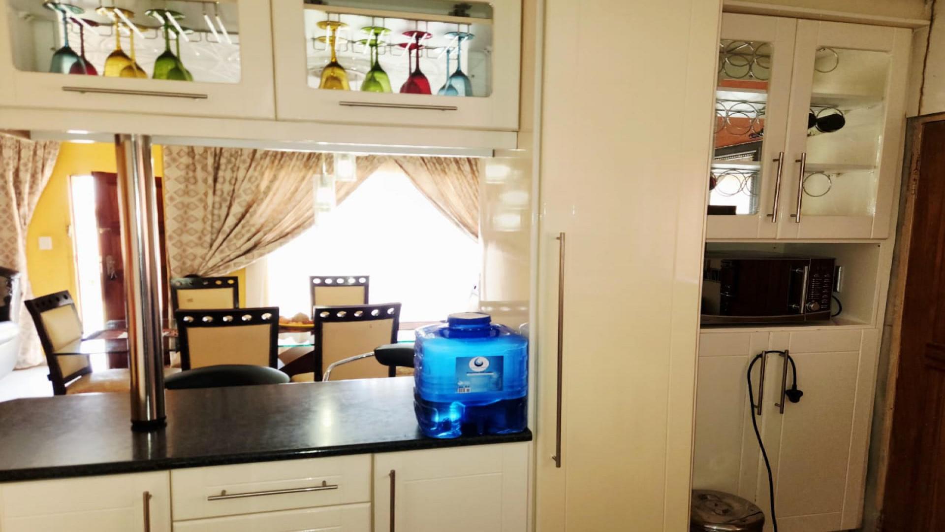 Kitchen of property in Tlhabane West