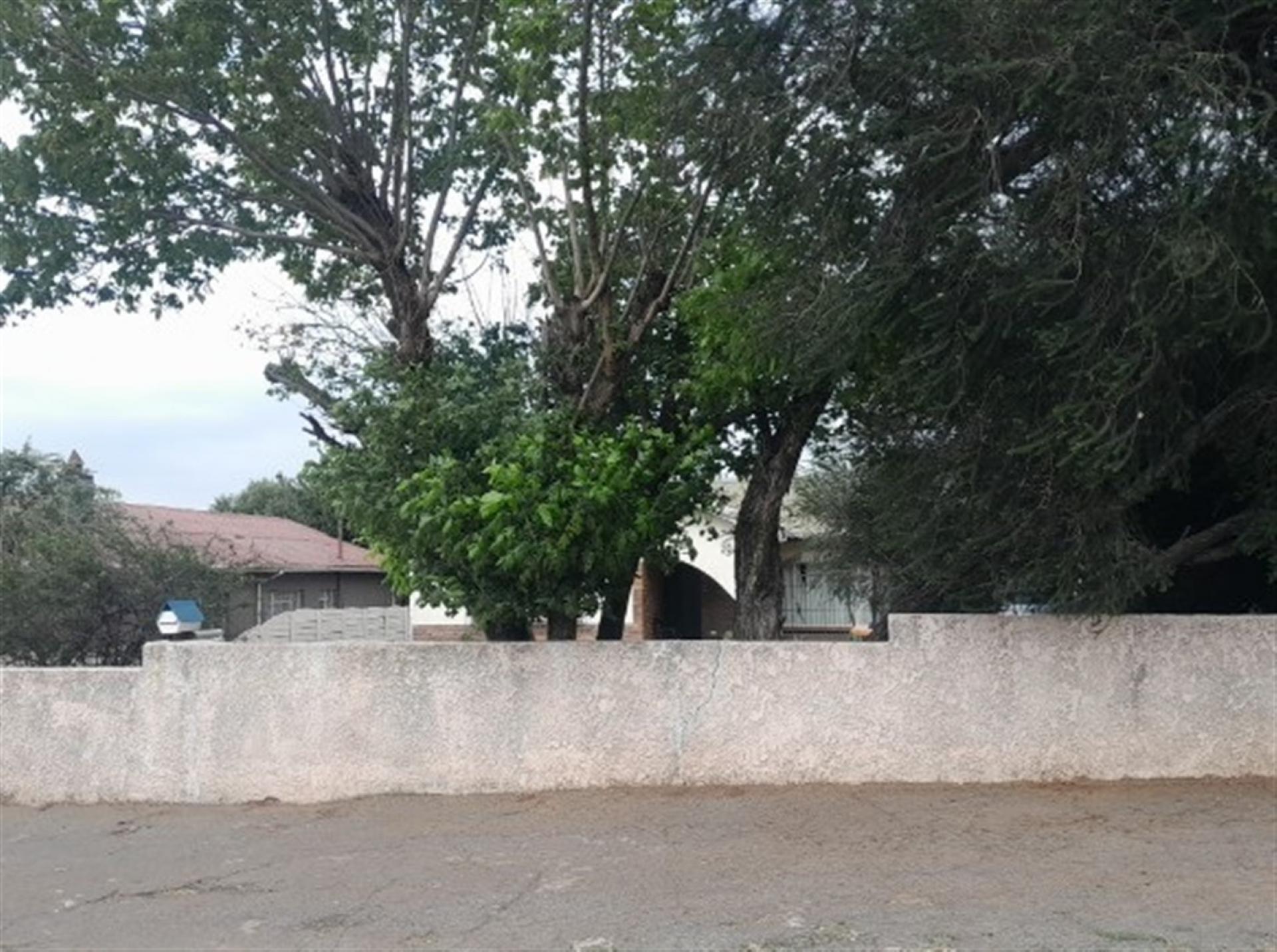 Front View of property in Homestead