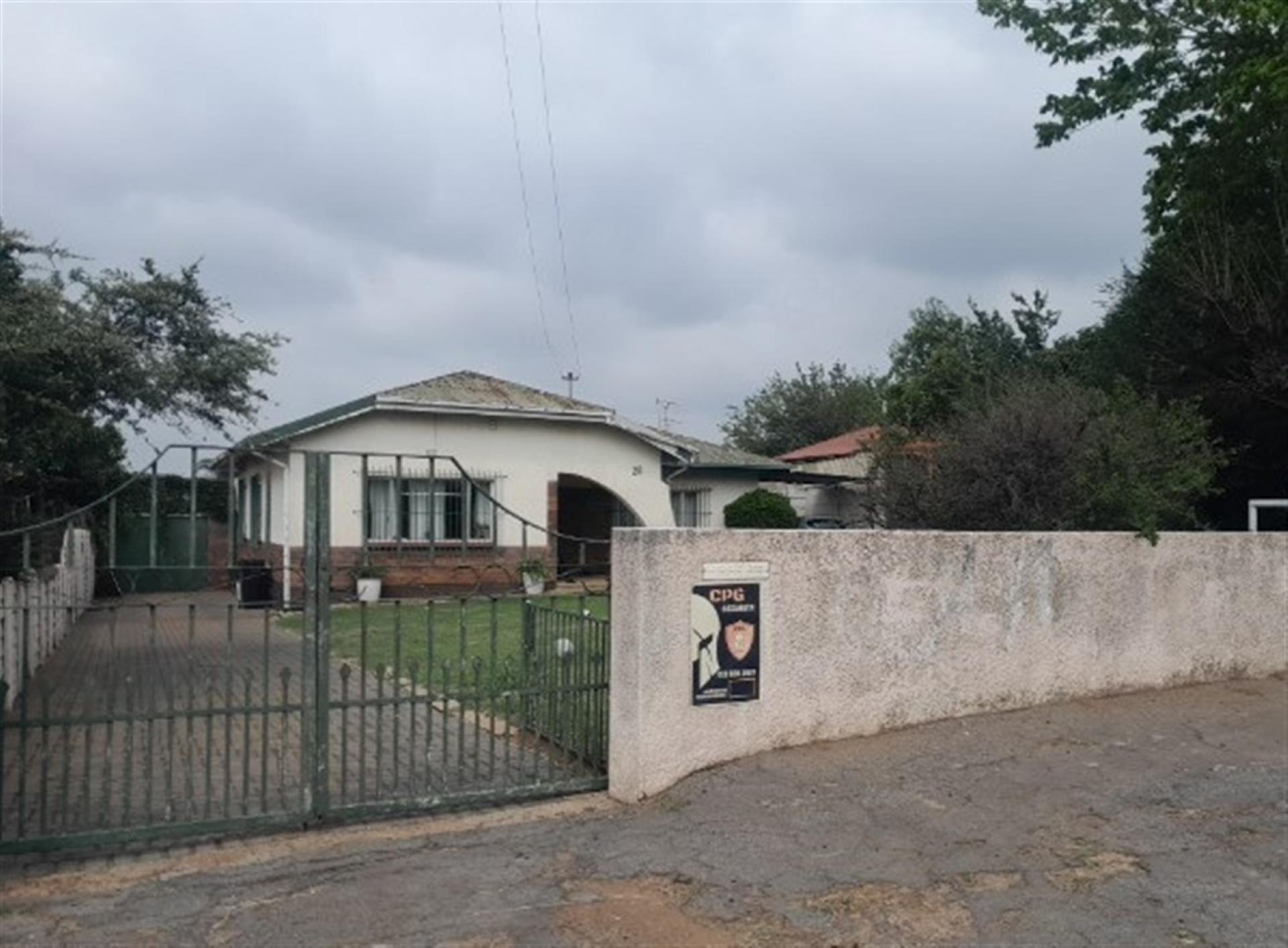 Front View of property in Homestead