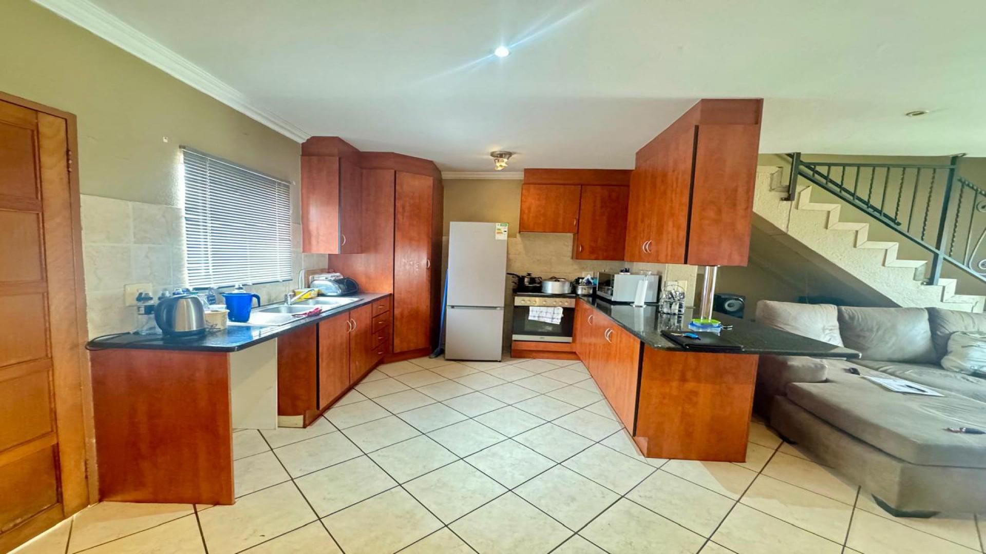 Kitchen of property in Annlin