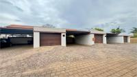 Carport  of property in Annlin