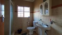 Bathroom 1 - 6 square meters of property in Annlin