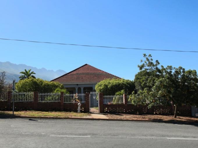 4 Bedroom House for Sale For Sale in Ashton MR622549 MyR