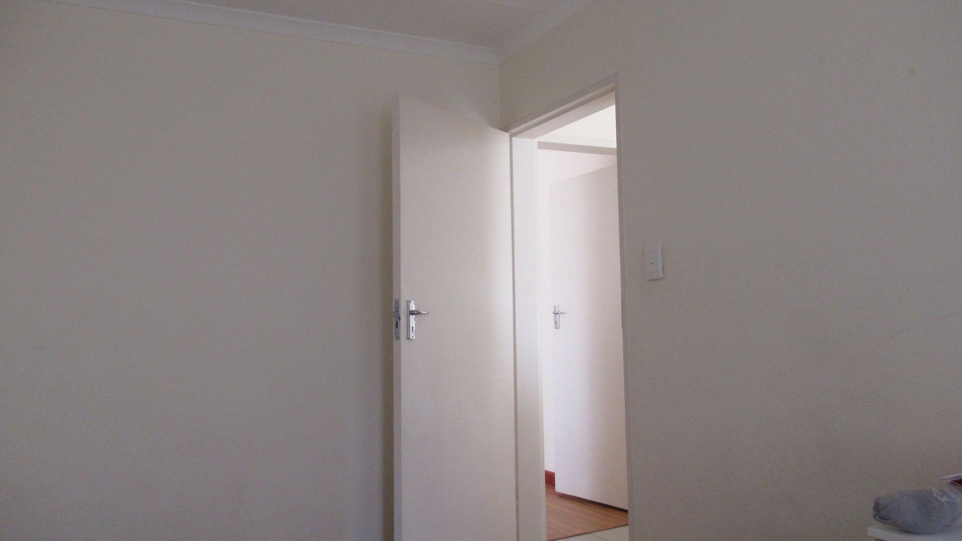 Bed Room 2 of property in Witpoortjie