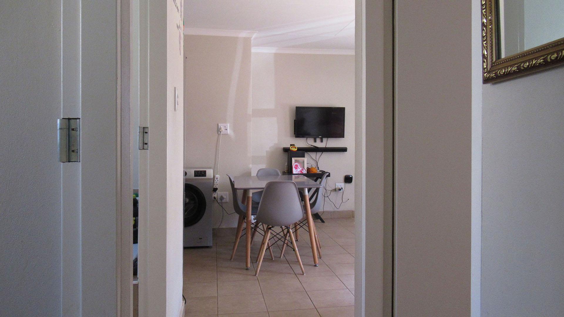 Spaces - 2 square meters of property in Sky City