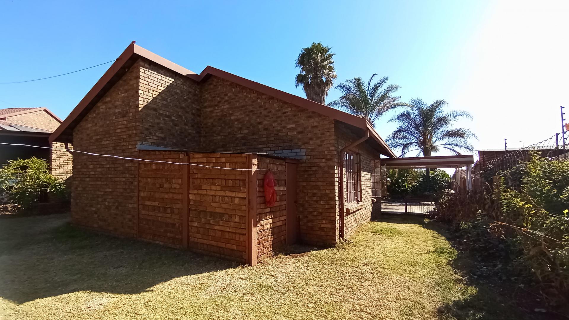 Backyard of property in Highveld