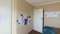 Bed Room 1 - 12 square meters of property in Highveld