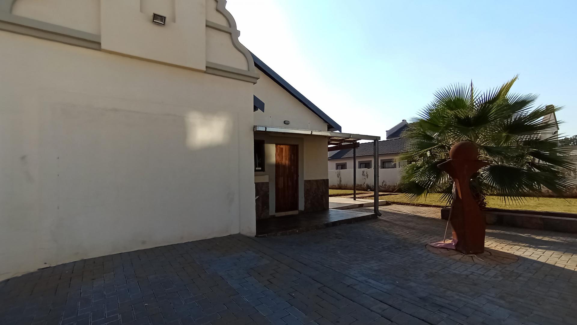 Front View of property in Hesteapark