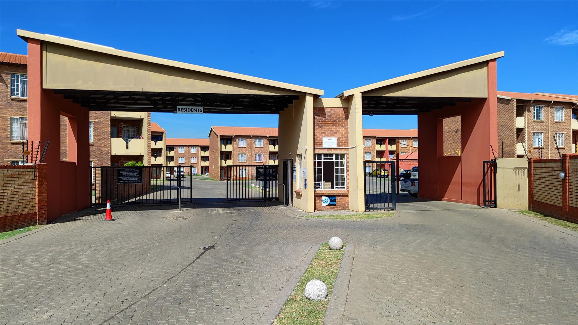 Front View of property in Comet