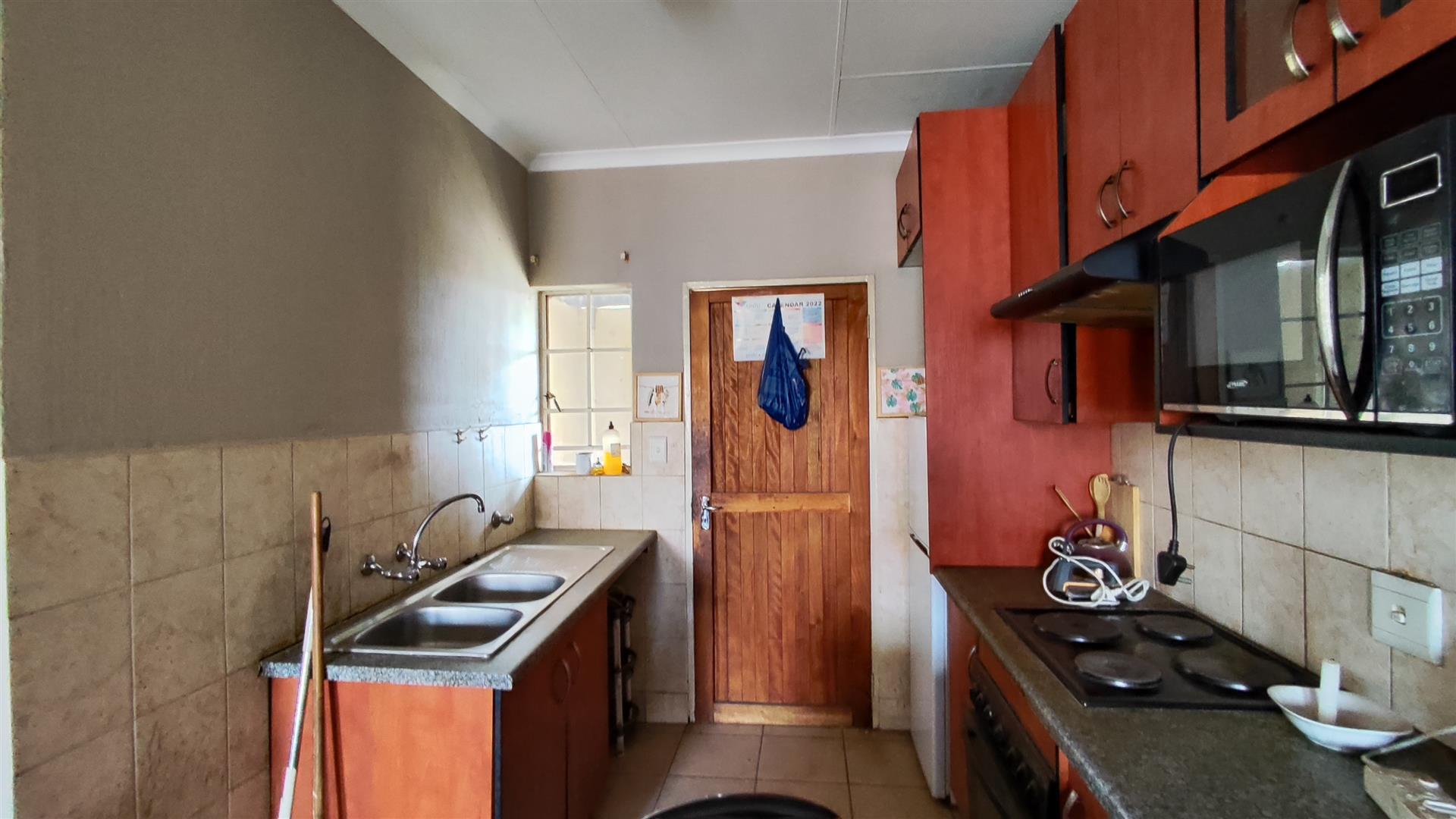 Kitchen - 7 square meters of property in Elspark