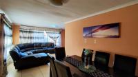 Dining Room - 12 square meters of property in Tsakane