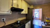 Kitchen - 10 square meters of property in Tsakane