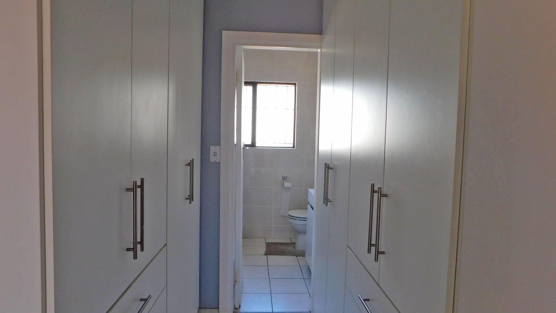 Spaces - 19 square meters of property in Margate