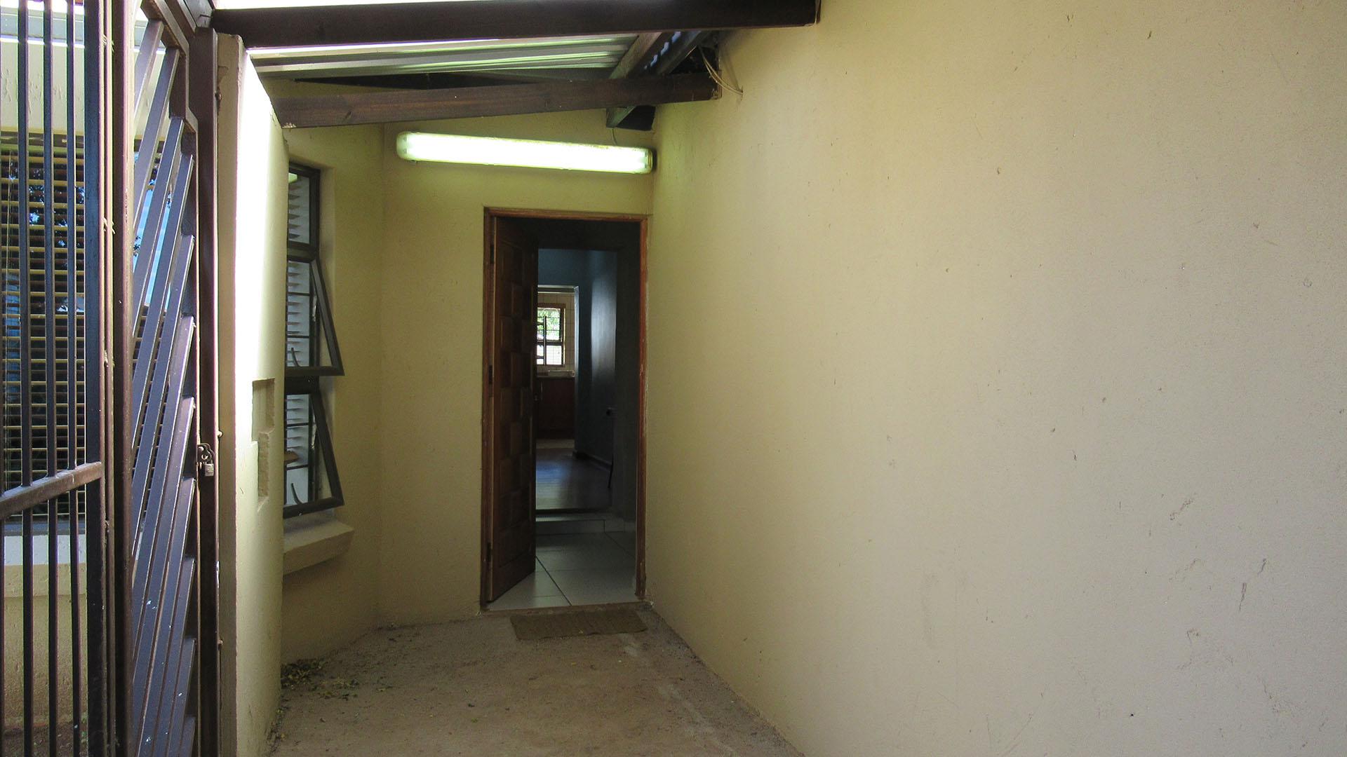Patio - 19 square meters of property in Mid-ennerdale