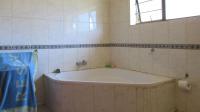 Bathroom 2 - 6 square meters of property in Mid-ennerdale