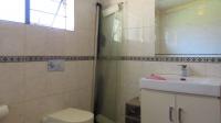 Bathroom 2 - 6 square meters of property in Mid-ennerdale