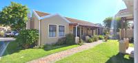 2 Bedroom 1 Bathroom Simplex for Sale for sale in Strand