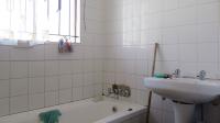 Bathroom 1 - 3 square meters of property in Protea Glen