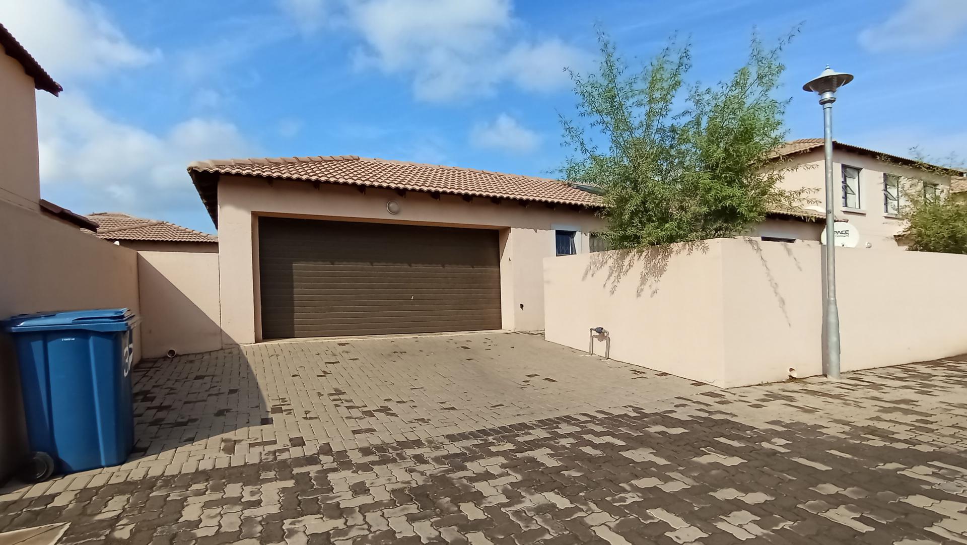 Front View of property in Montana