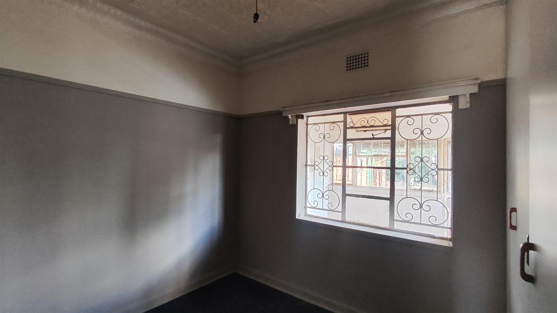 Bed Room 3 - 10 square meters of property in Primrose Hill