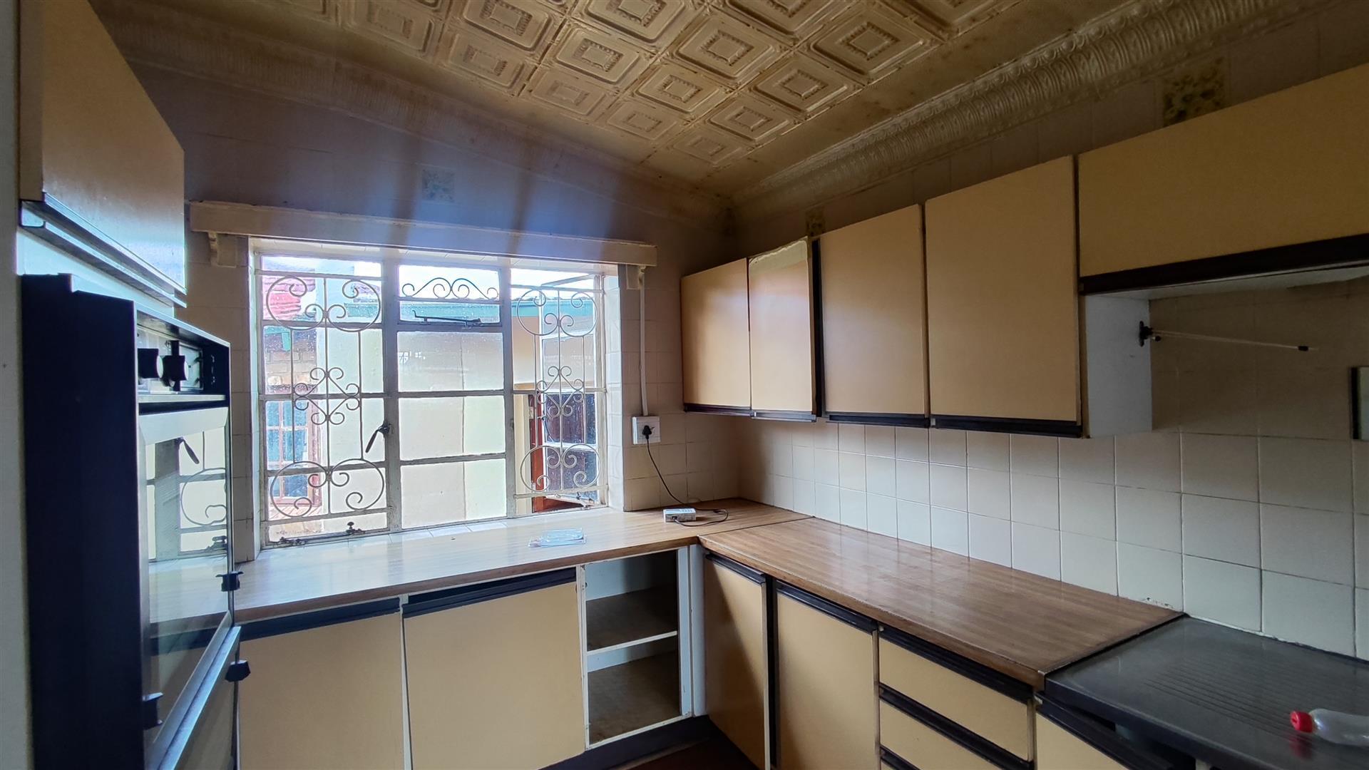 Kitchen - 11 square meters of property in Primrose Hill