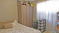 Bed Room 1 - 9 square meters of property in Reservior Hills