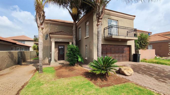4 Bedroom Sectional Title for Sale For Sale in Brakpan - Home Sell - MR622926