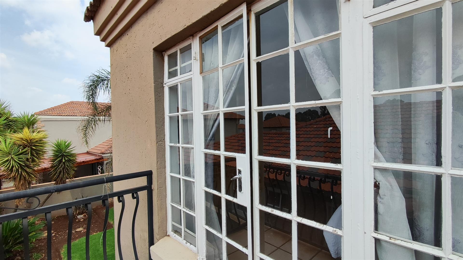 Balcony - 5 square meters of property in Brakpan