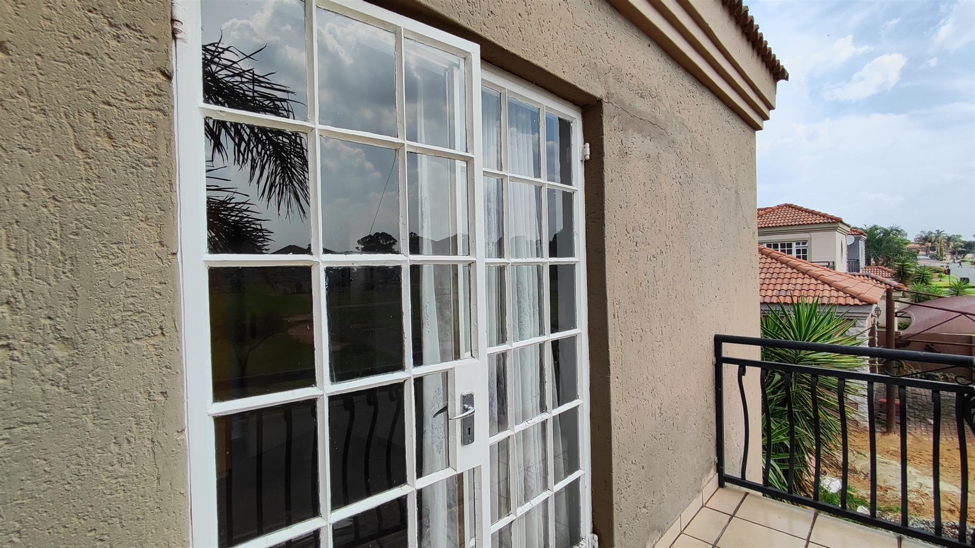 Balcony - 5 square meters of property in Brakpan