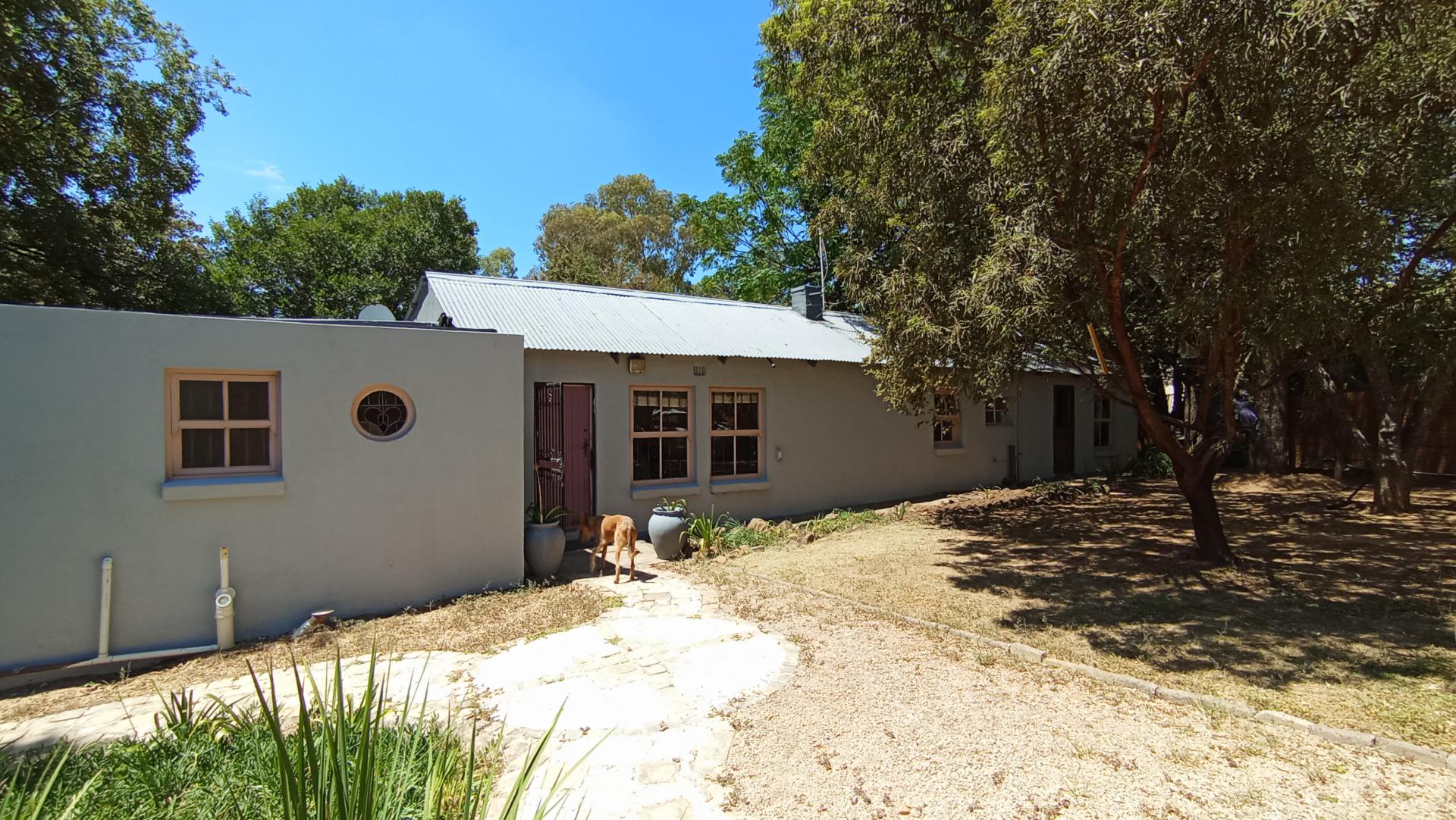 Front View of property in Maroeladal