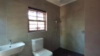 Main Bathroom - 5 square meters of property in Maroeladal