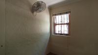 Bed Room 2 - 9 square meters of property in Maroeladal