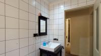 Bathroom 2 - 6 square meters of property in Maroeladal