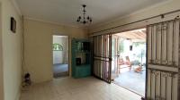 Dining Room - 20 square meters of property in Maroeladal