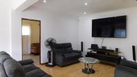 Lounges of property in Caversham Glen