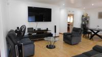 Lounges of property in Caversham Glen