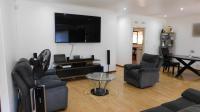 Lounges - 29 square meters of property in Caversham Glen
