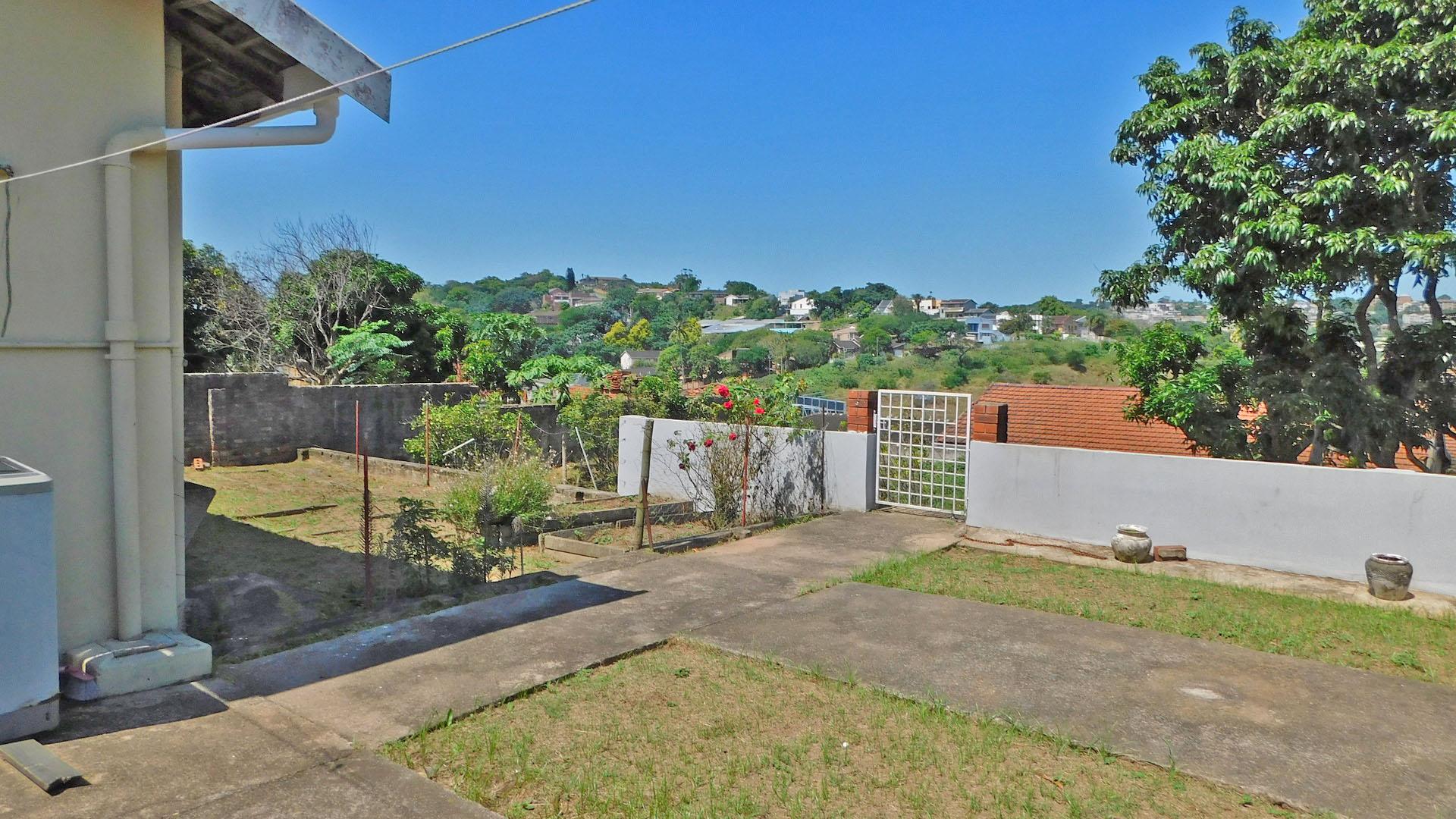 Backyard of property in Palmiet