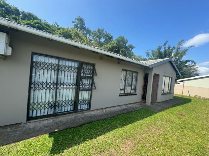 3 Bedroom House to Rent in Queensburgh - Property to rent - MR623048