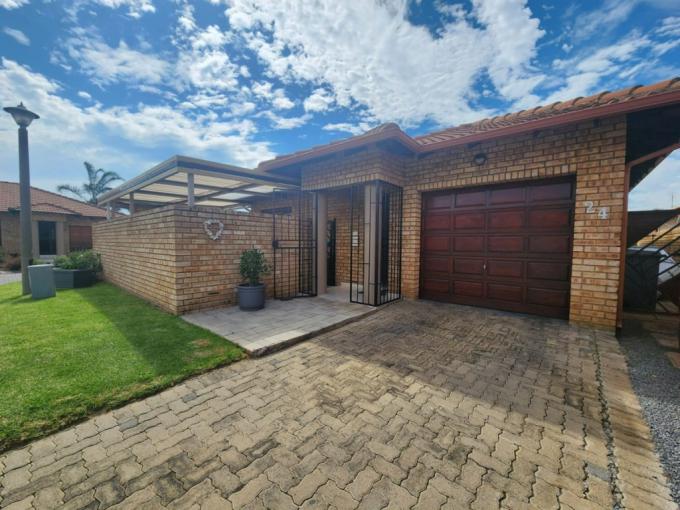 3 Bedroom Simplex for Sale For Sale in Alberton - MR623074