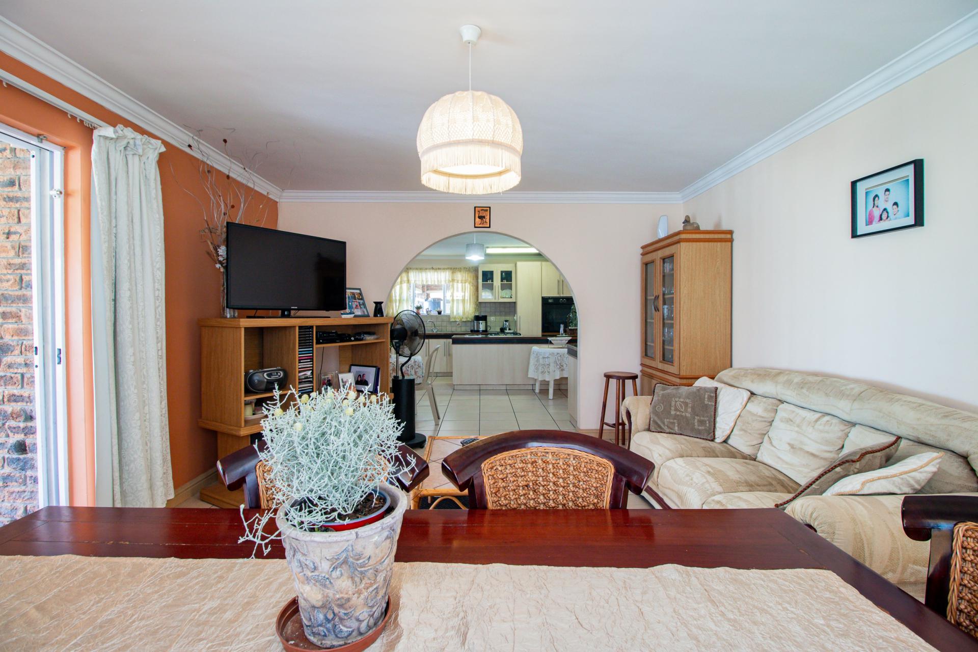 4 Bedroom House for Sale For Sale in Pelican Heights MR623