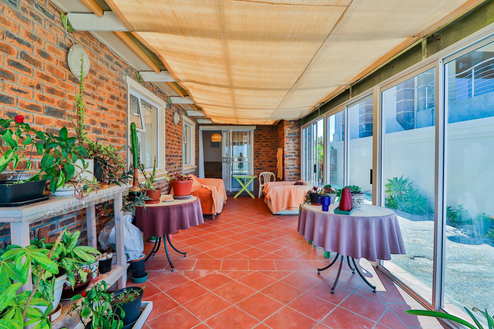 4 Bedroom House for Sale For Sale in Pelican Heights MR623