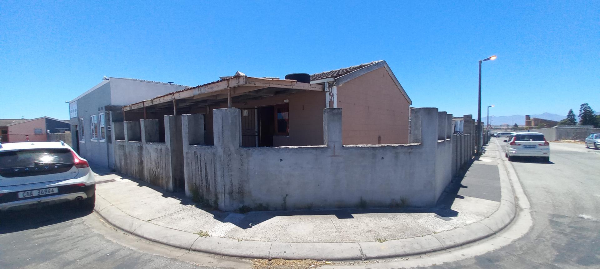 2 Bedroom House for Sale For Sale in Mitchells Plain MR623