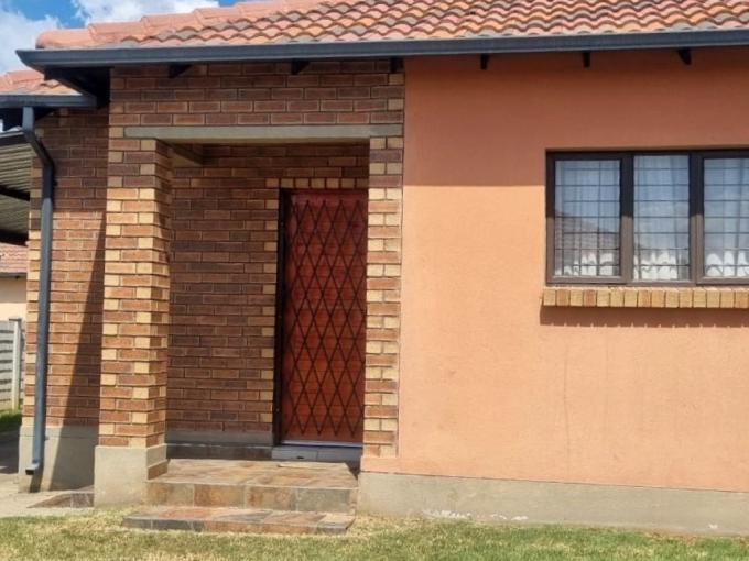 3 Bedroom House for Sale For Sale in Waterval East - MR623216
