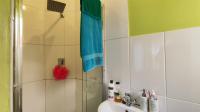 Main Bathroom - 2 square meters of property in Little Falls