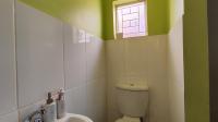 Main Bathroom - 2 square meters of property in Little Falls