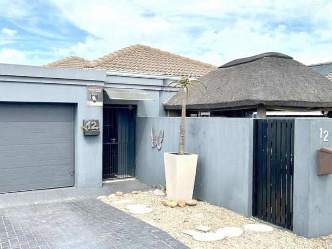 3 Bedroom House for Sale For Sale in Brackenfell South MR6